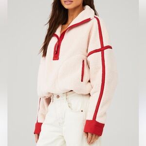 FREE PEOPLE
MOUNTAIN HIGH 1/2 ZIP Fleece Jacket in Ballet Slipper